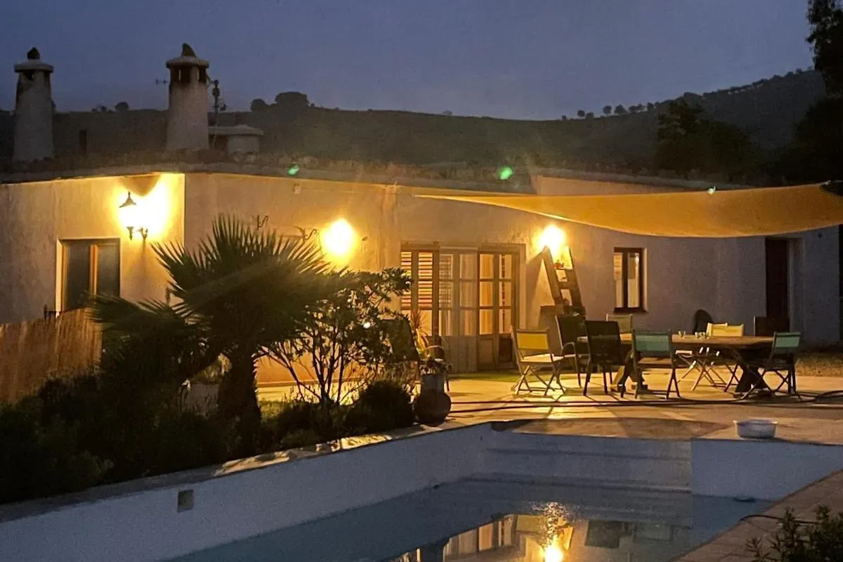 Entire Vineyard Villa With Pool Lobras 0*,